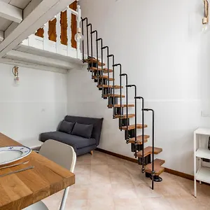 New! Studio Apt 700m From Corso Lodi! Apartamento